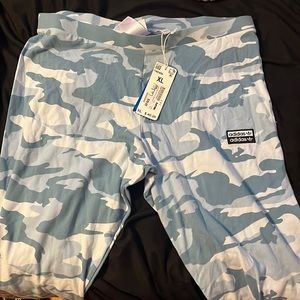 Ⓜ️!!SOLD!!Ⓜ️ BNWT Adidas leggings
